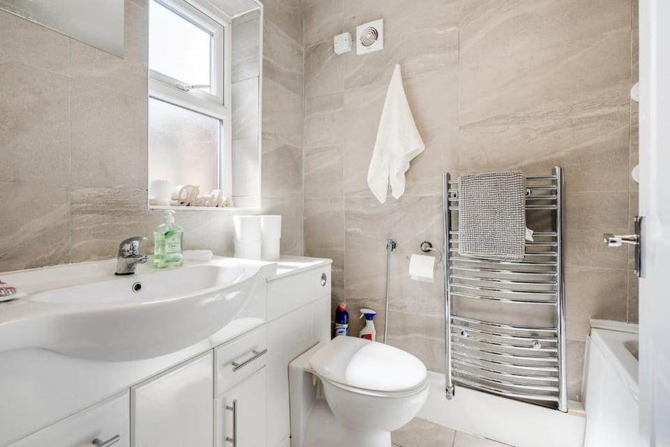 Beautiful House - Free Parking - 5 mins to centre House in Liverpool