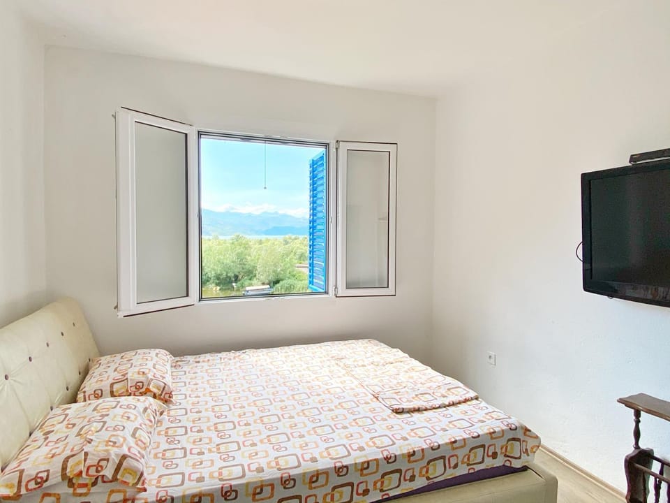 Luxurious attic apartment with a breathtaking view Apartment in Podgorica Municipality, Montenegro
