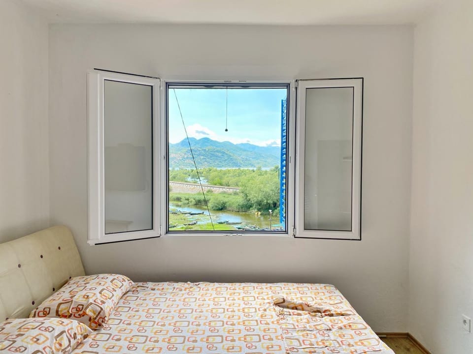 Luxurious attic apartment with a breathtaking view Apartment in Podgorica Municipality, Montenegro