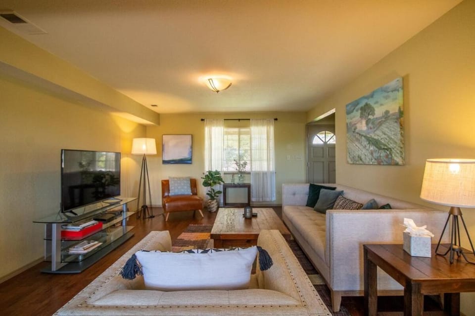 The Hive Vista at Castoro Cellars House in Templeton