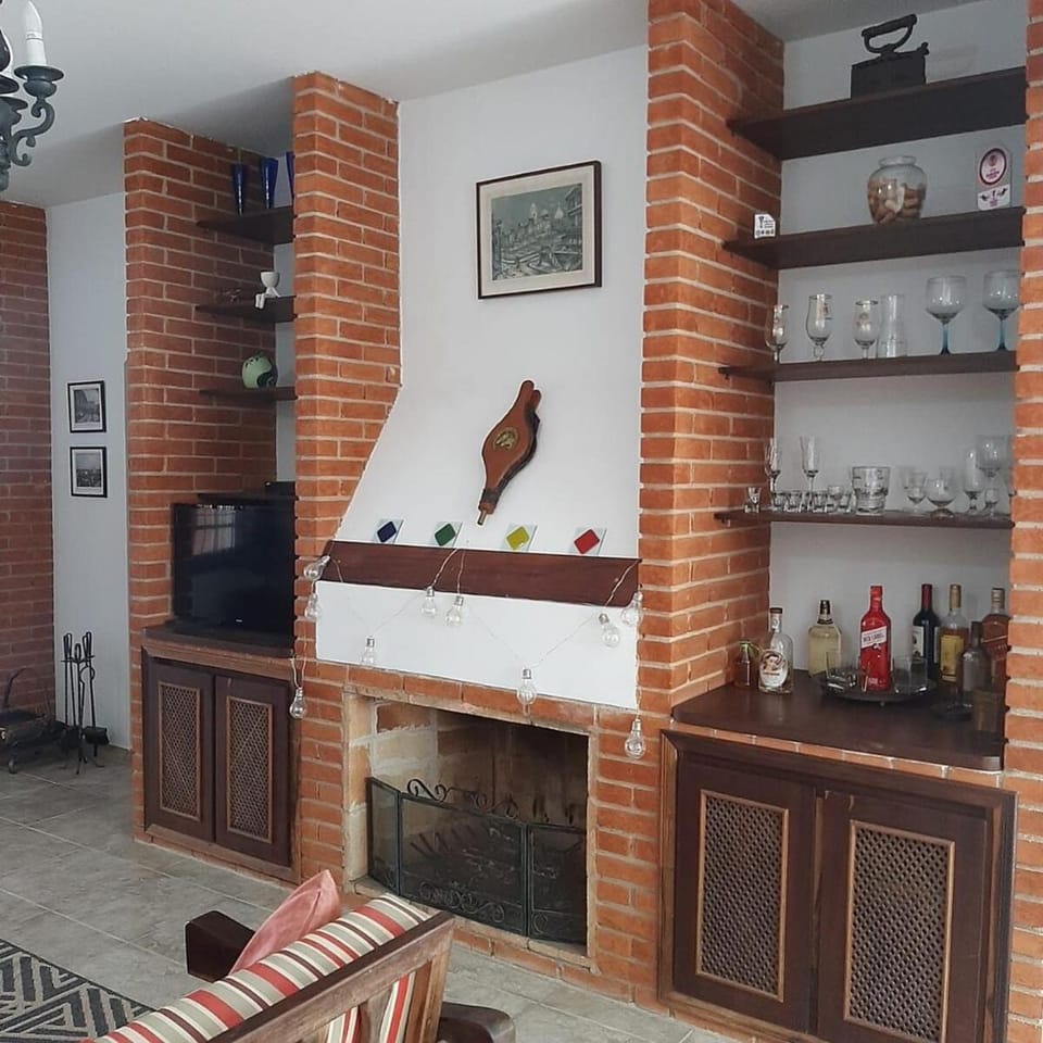 Casa de férias com piscina e churrasqueira! House in Peruíbe