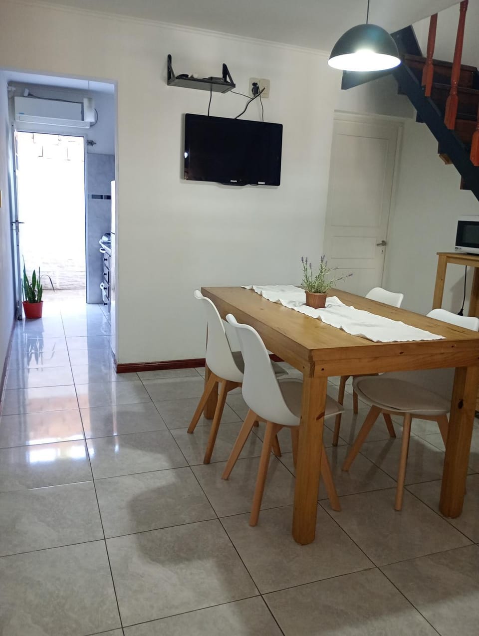 TV and multimedia, Kitchen or kitchenette, Living room, Dining area