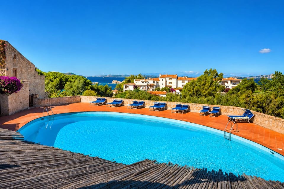 Pool view, Sea view, Swimming pool, sunbed