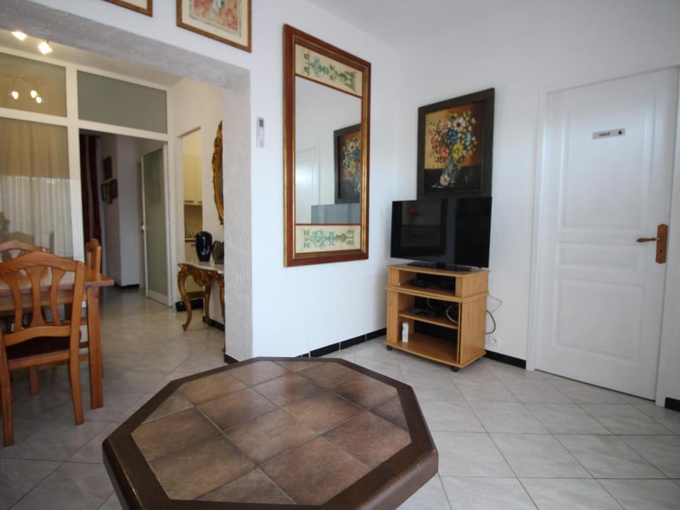 Apartamento Cap Ras Playa Cercana, 4 Per, Admiten Mascotas - ES-228-194 Apartment in Alt Empordà