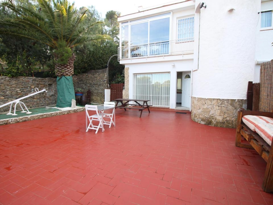 Apartamento Cap Ras Playa Cercana, 4 Per, Admiten Mascotas - ES-228-194 Apartment in Alt Empordà