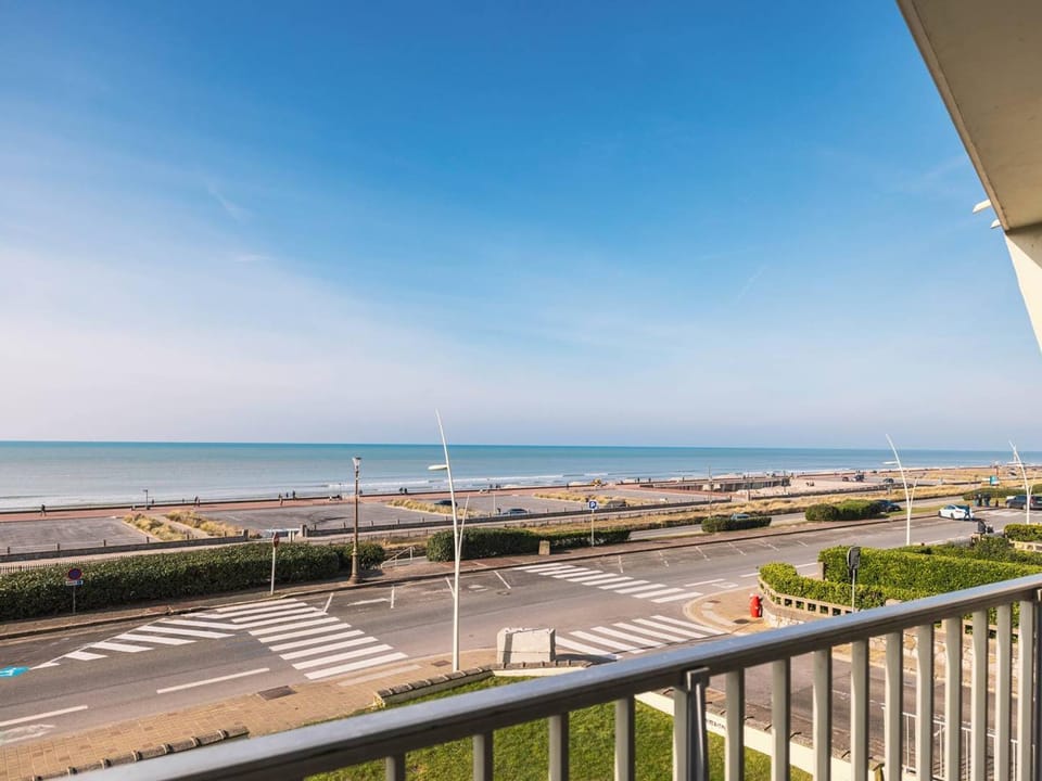 Studio cabine au bord de mer sans Wi-Fi - FR-1-821-27 Cabin in Le Touquet