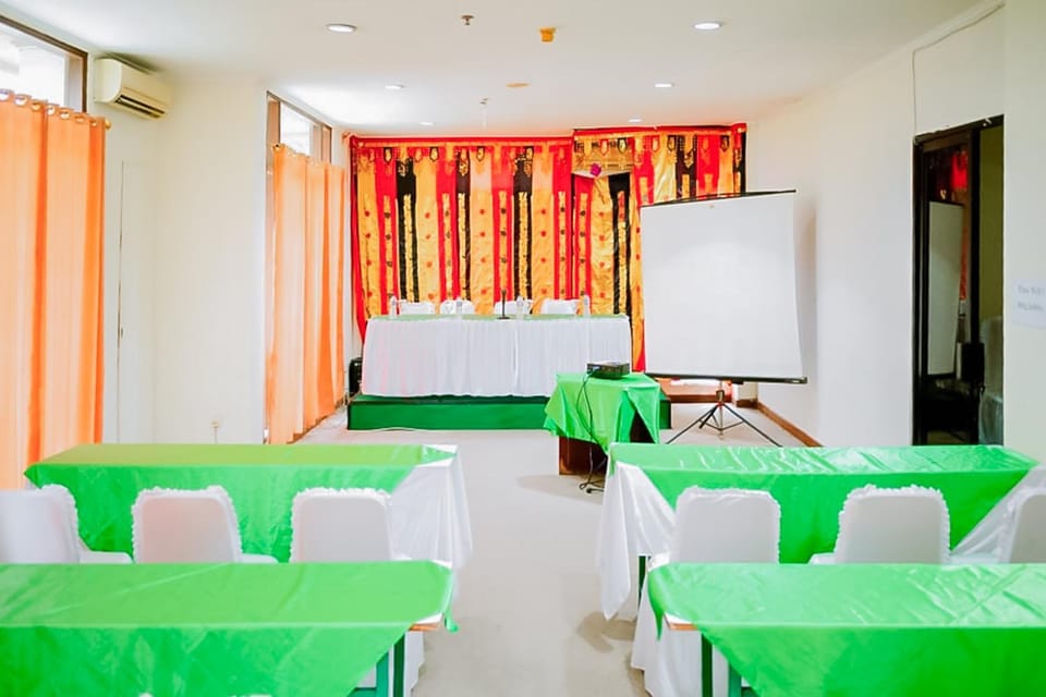 Meeting/conference room