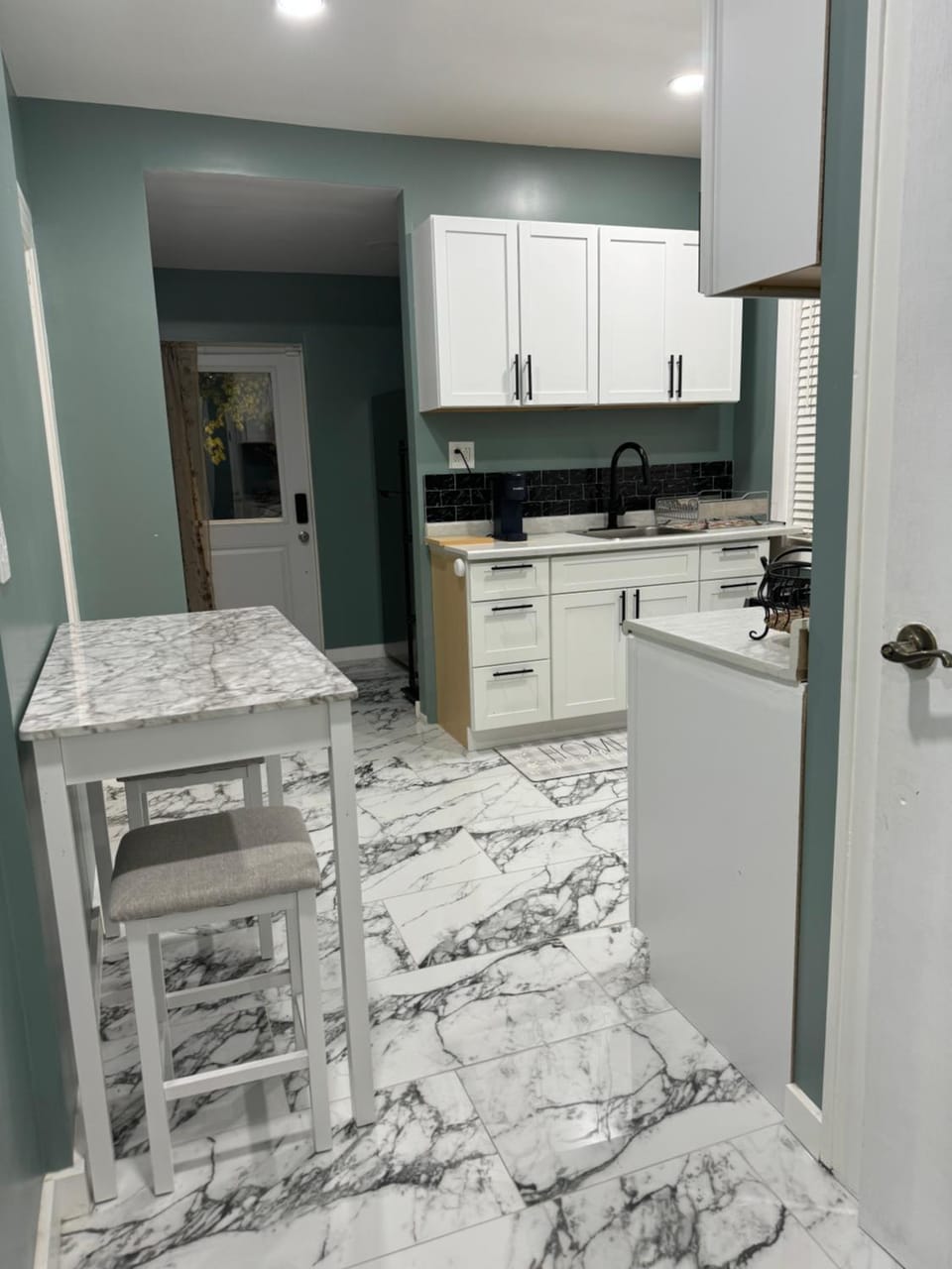 Kitchen or kitchenette, stove