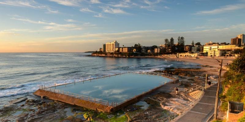 Cronulla Beach Escape - Walk To Beach - Parking Apartment in Sydney