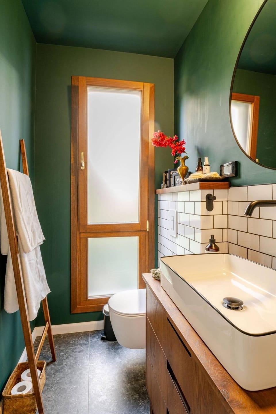 Toilet, Bathroom, towels