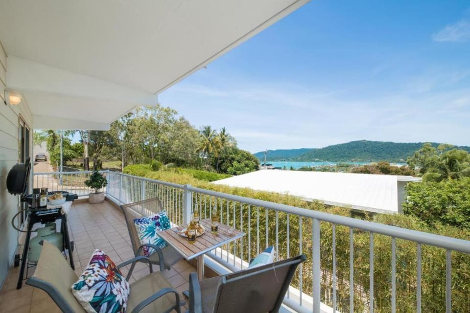 Balcony/Terrace, Dining area, Mountain view, Sea view