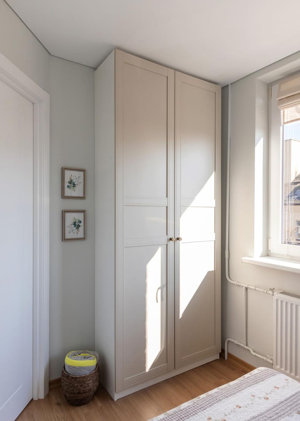 Bedroom, wardrobe
