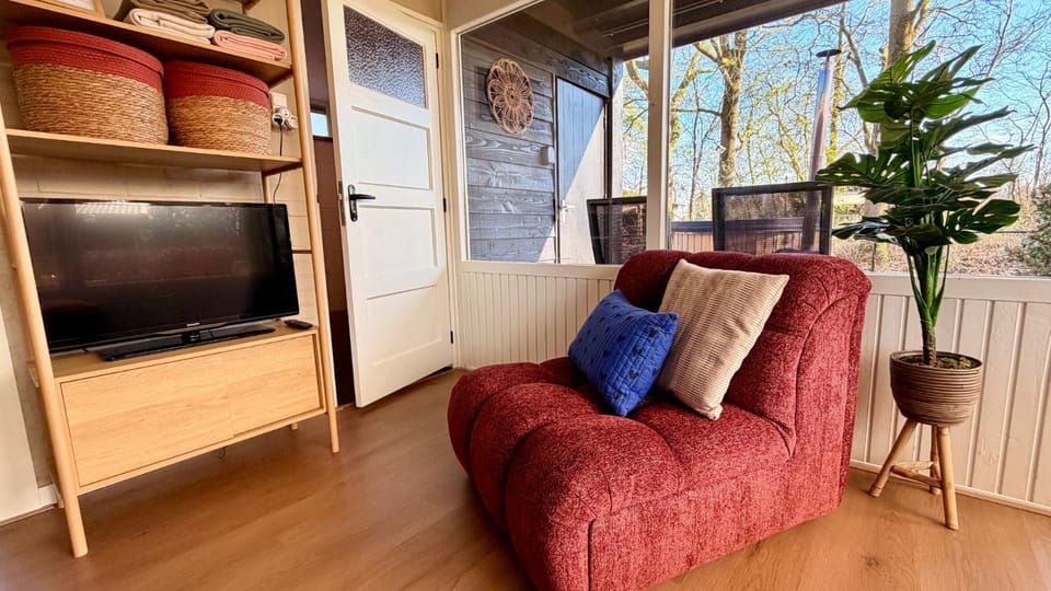 Bungalow Doris with Hot Tub | 4 persons House in Drenthe (province)