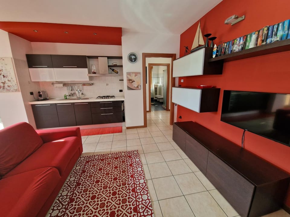 TV and multimedia, Kitchen or kitchenette, Living room