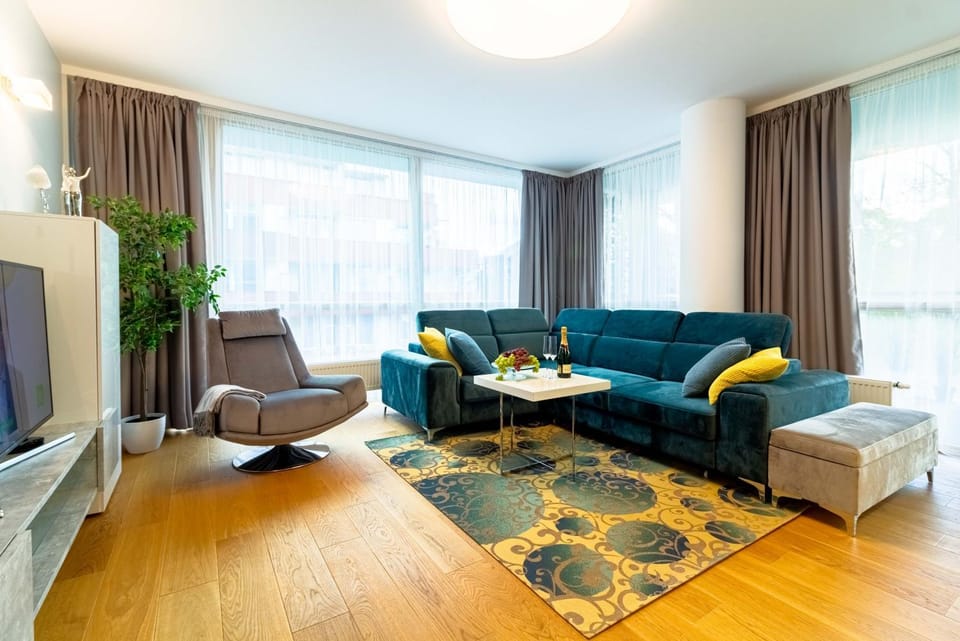 Communal lounge/ TV room, Seating area