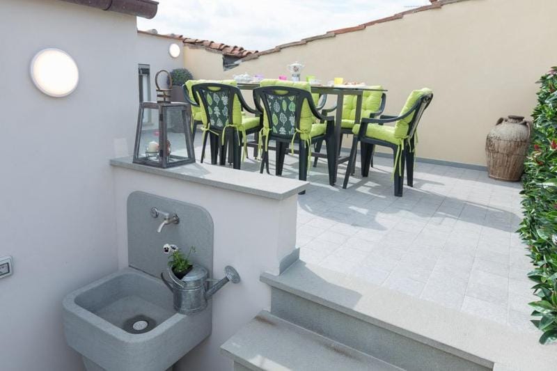 View (from property/room), Balcony/Terrace