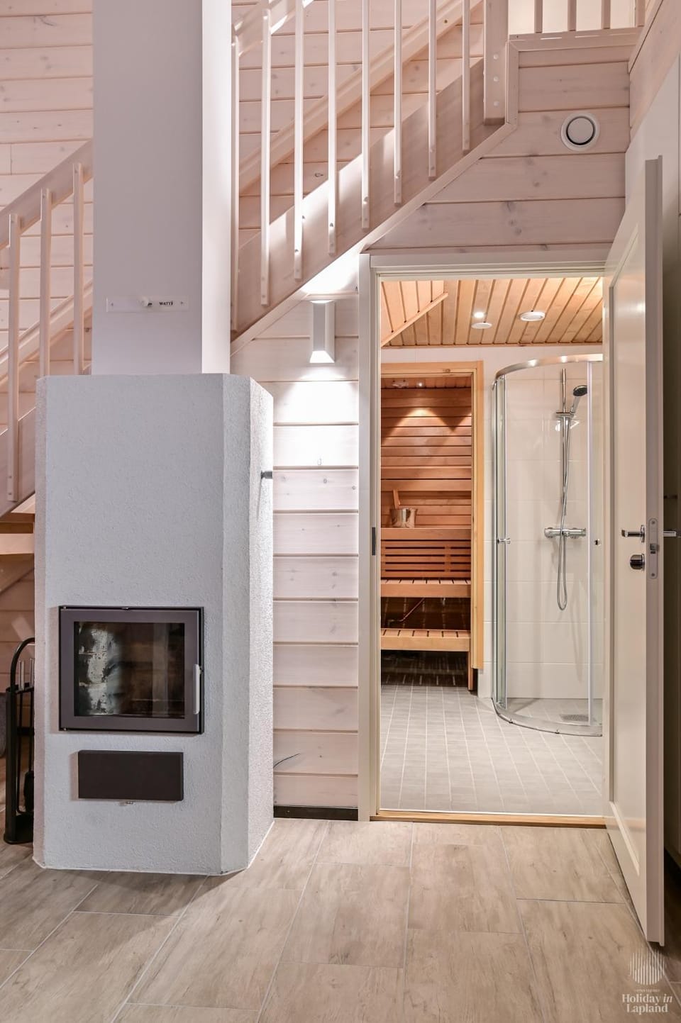 Bathroom, fireplace