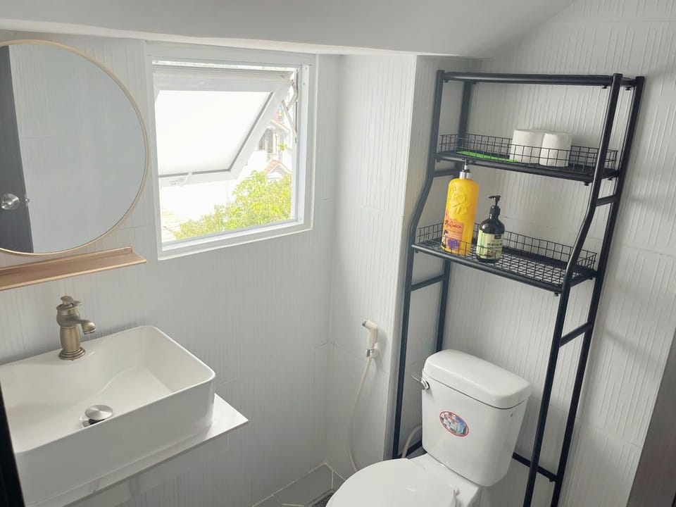 Toilet, Bathroom