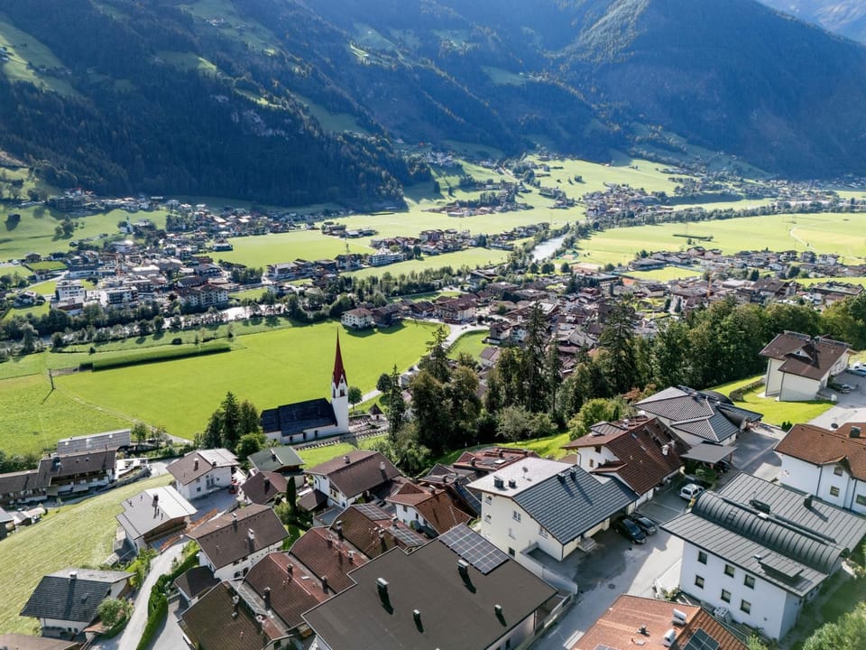 Property building, Bird's eye view