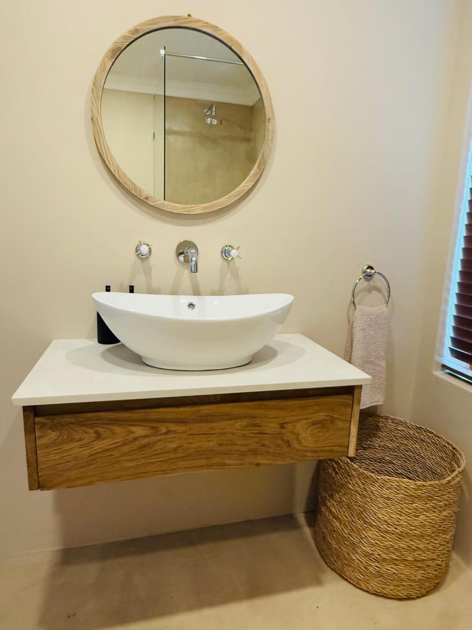 Self Check-in River View Suite Apartment in Cape Town