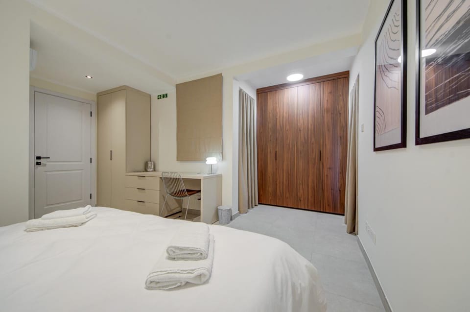Juliet Residence, Apt 5 , Your Home Away from Home in Gzira by SF HOMES Apartment in Sliema