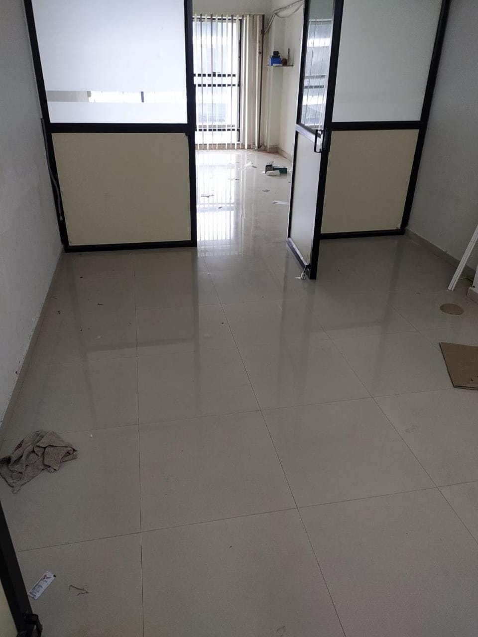 4D Square Mall Office Space for Rent on Yearly basis Campground/ 
RV Resort in Ahmedabad