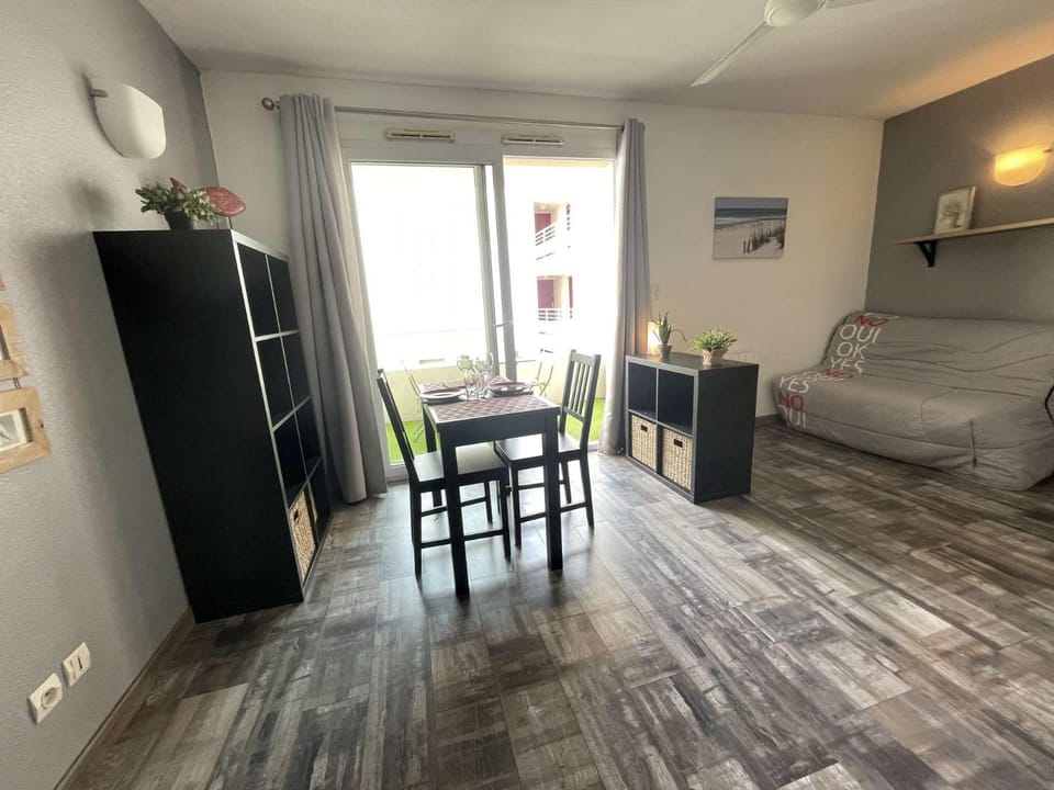 Studio LA ROCHELLE - LR030-E110 Apartment in La Rochelle