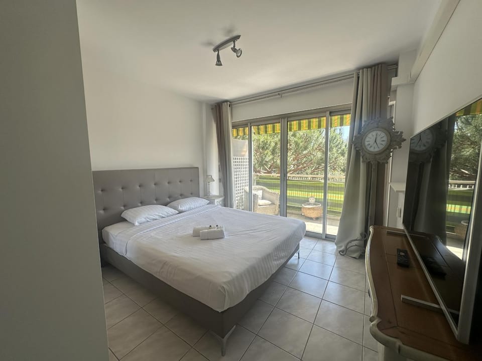 Abou1895 Apartment in Cannes