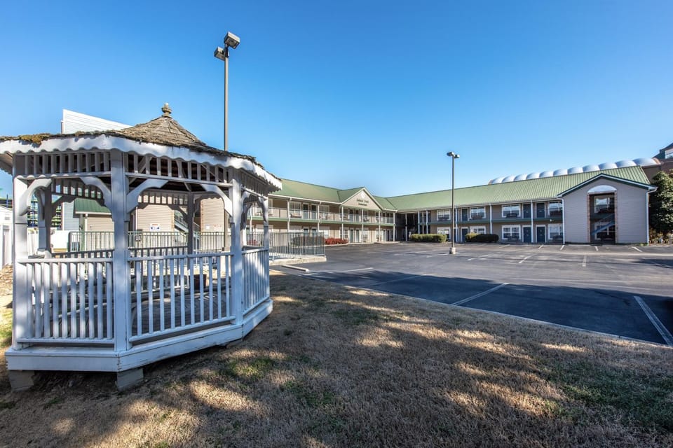 Colonial Crest Condo Unit #113 Apartment in Pigeon Forge