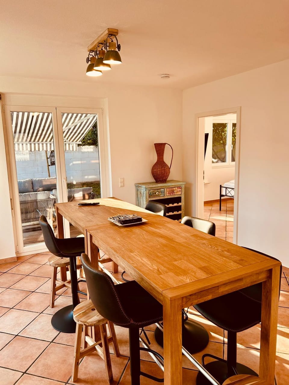 TheBlue Oak Apartments House in Rust