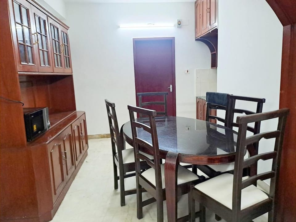 Entire House Beach Church Temple US Consulate AC Apartment in Chennai