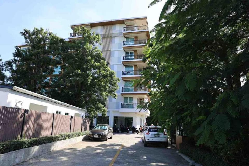 Two Room MiamiStyle Perfect for Digital Nomads Apartment in Rawai