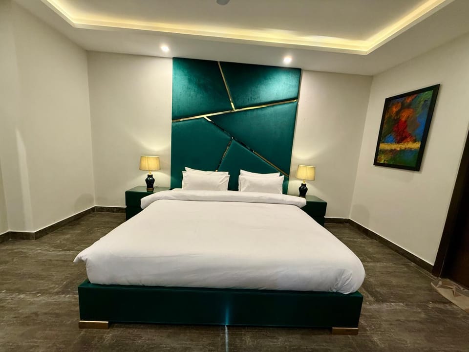 Tom's Luxury Hotel Apartment hotel in Punjab