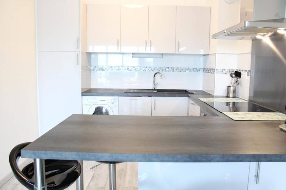 Appt 2 pièces LA ROCHELLE - LR050-B103 Apartment in La Rochelle