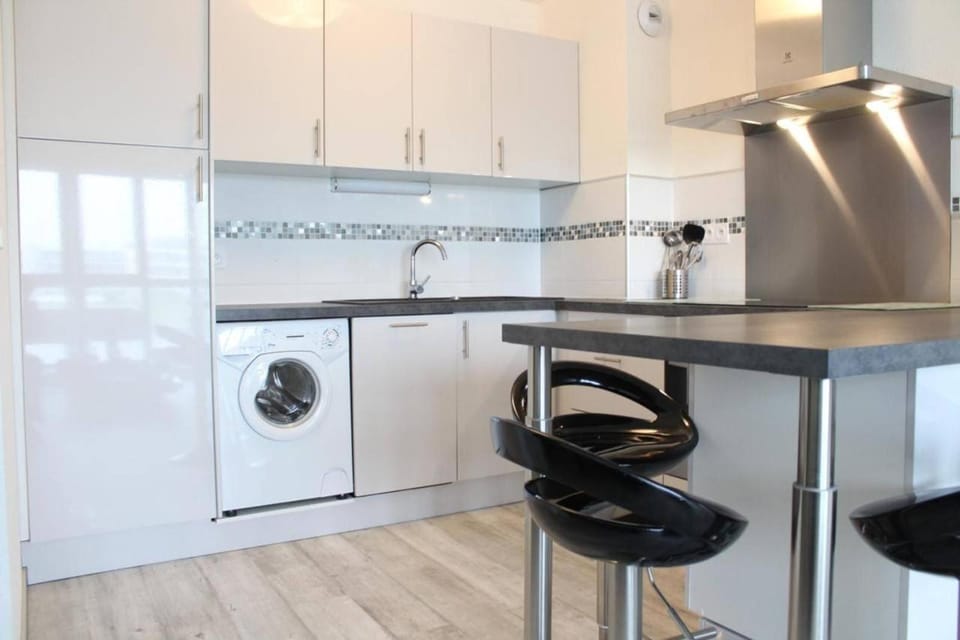 Appt 2 pièces LA ROCHELLE - LR050-B103 Apartment in La Rochelle