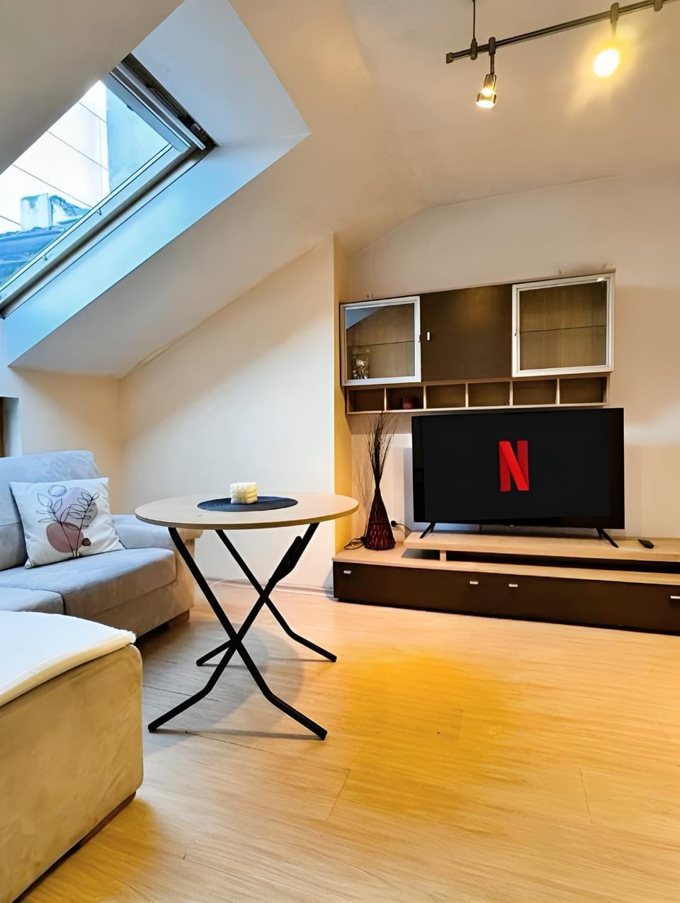 Communal lounge/ TV room, TV and multimedia, Seating area, Evening entertainment