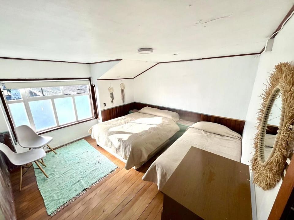 Photo of the whole room, Bedroom