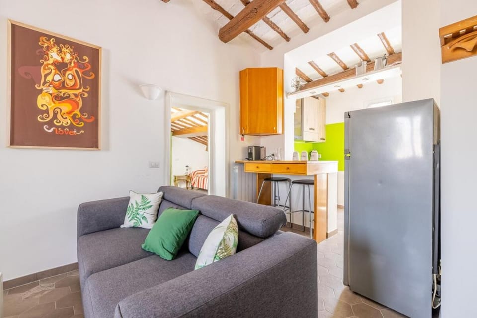 Fascinating attic - up to 2 guests - Trastevere Apartment in Rome