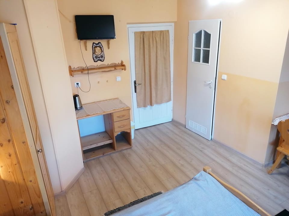 Noclegi "Przy szlaku" Farm Stay in Lesser Poland Voivodeship