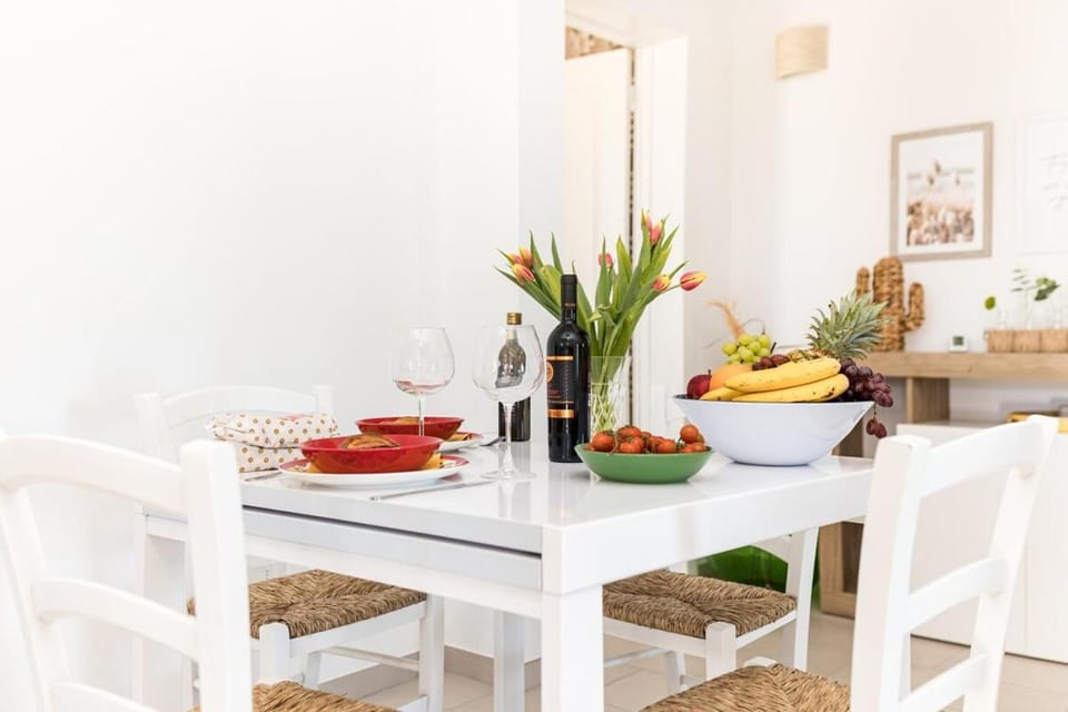 Villa Maris - giardino-parcheggio-veranda esterna Villa in Apulia