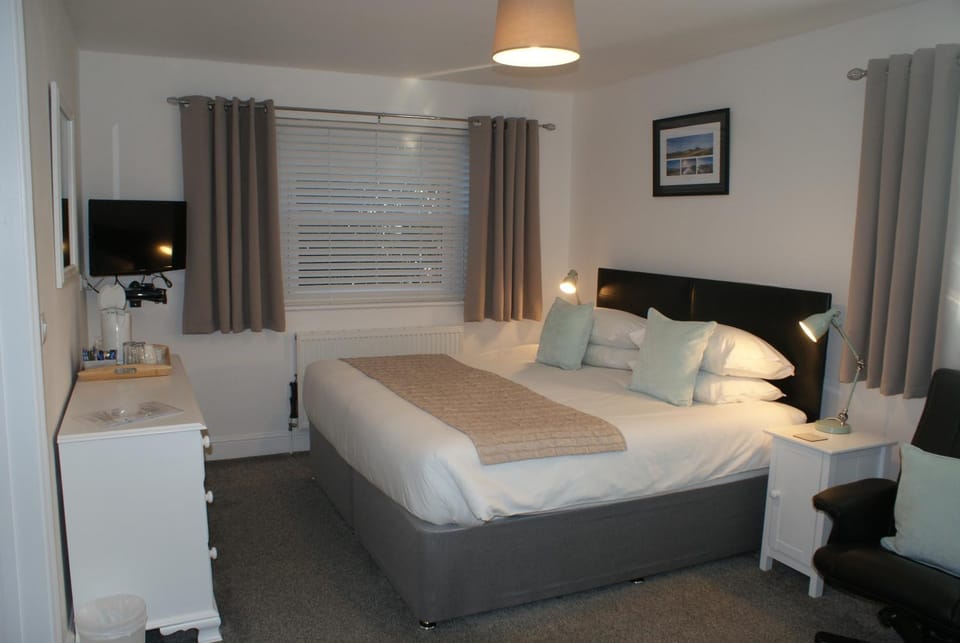 Tirah Guest House Bed and Breakfast in Leiston