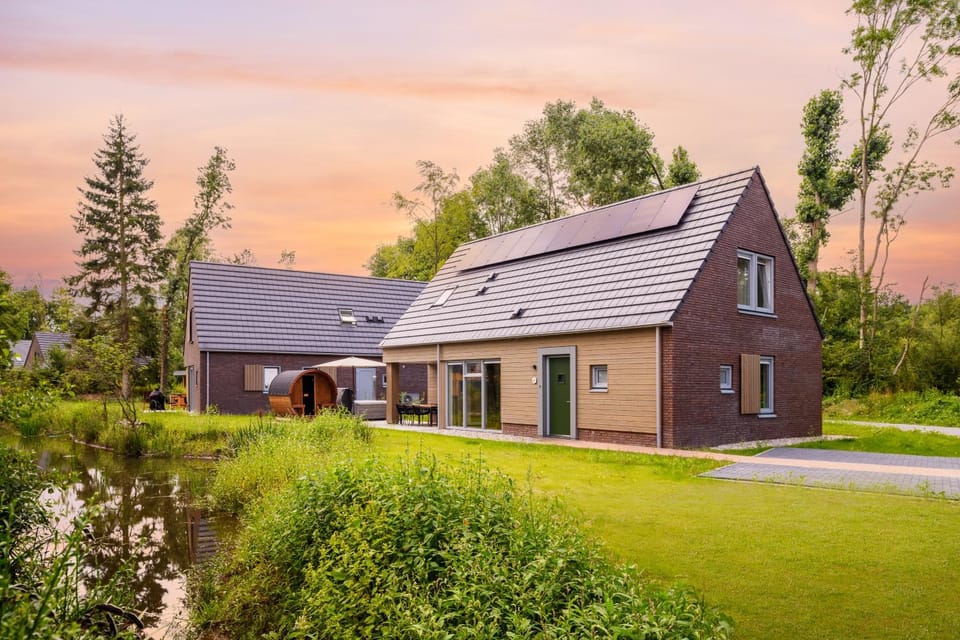 Property building, Garden view