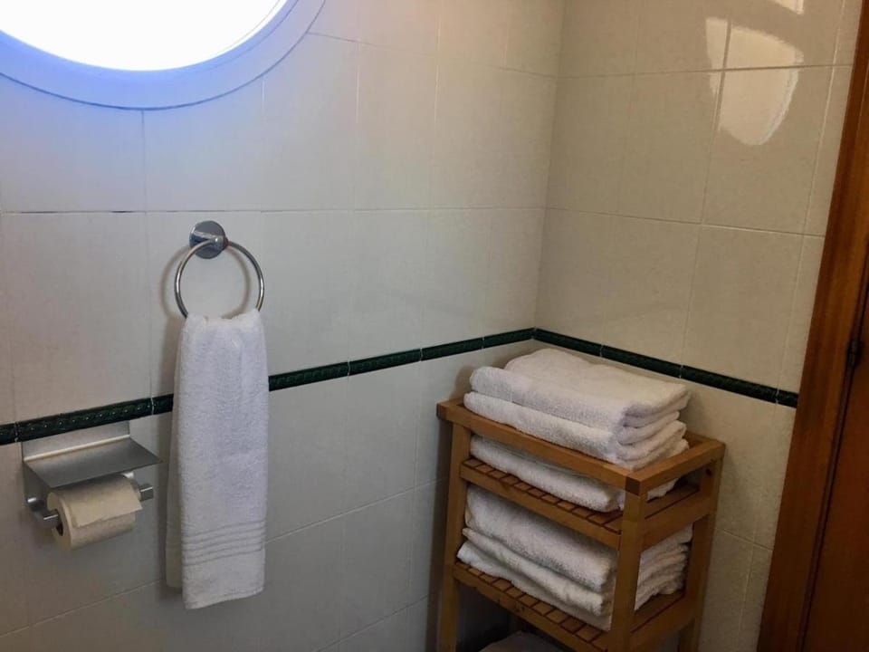 Amplio adosado a 5 mits del metro y centro comercial House in Mairena del Aljarafe