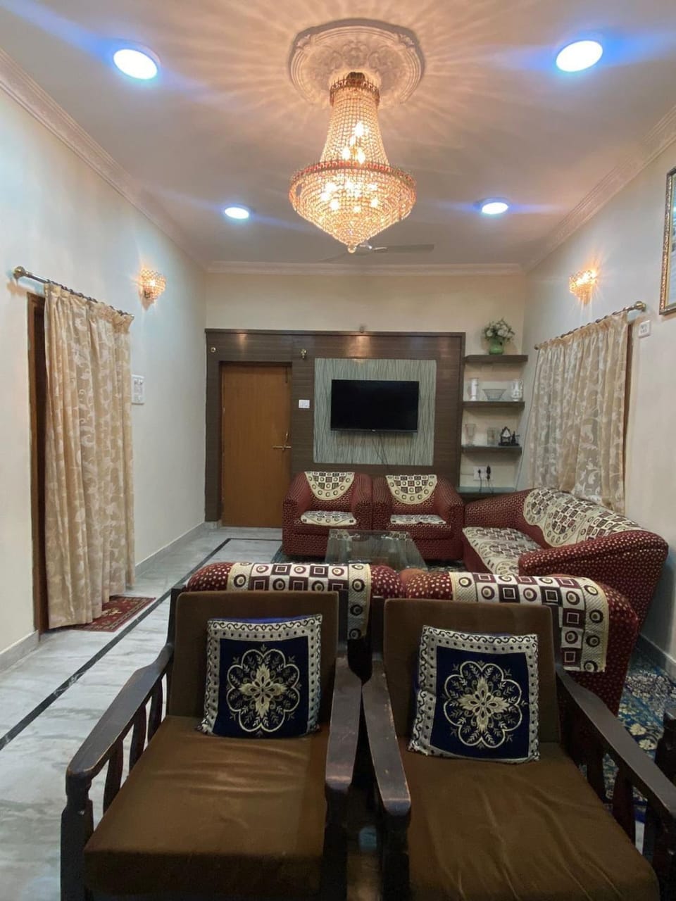 Communal lounge/ TV room, TV and multimedia, Living room, Photo of the whole room, Seating area, Evening entertainment