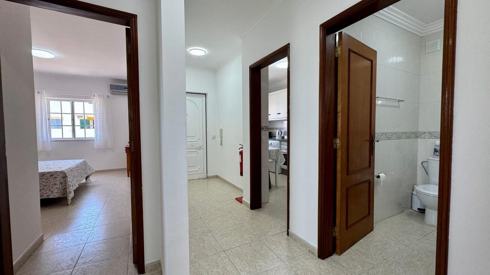 Toilet, Photo of the whole room, Bedroom