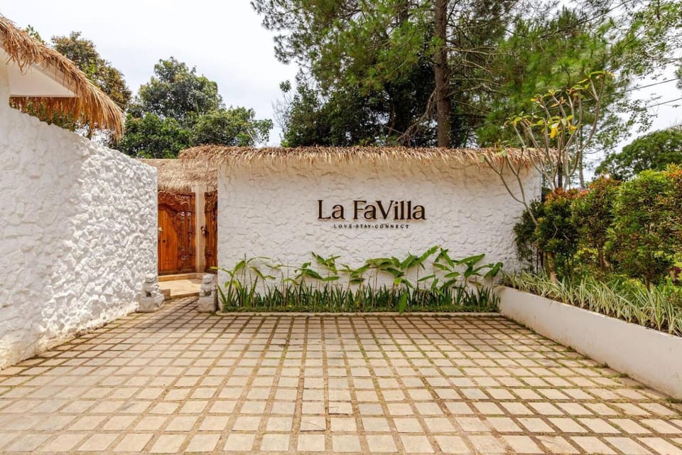 La FaVilla Inn in Lembang