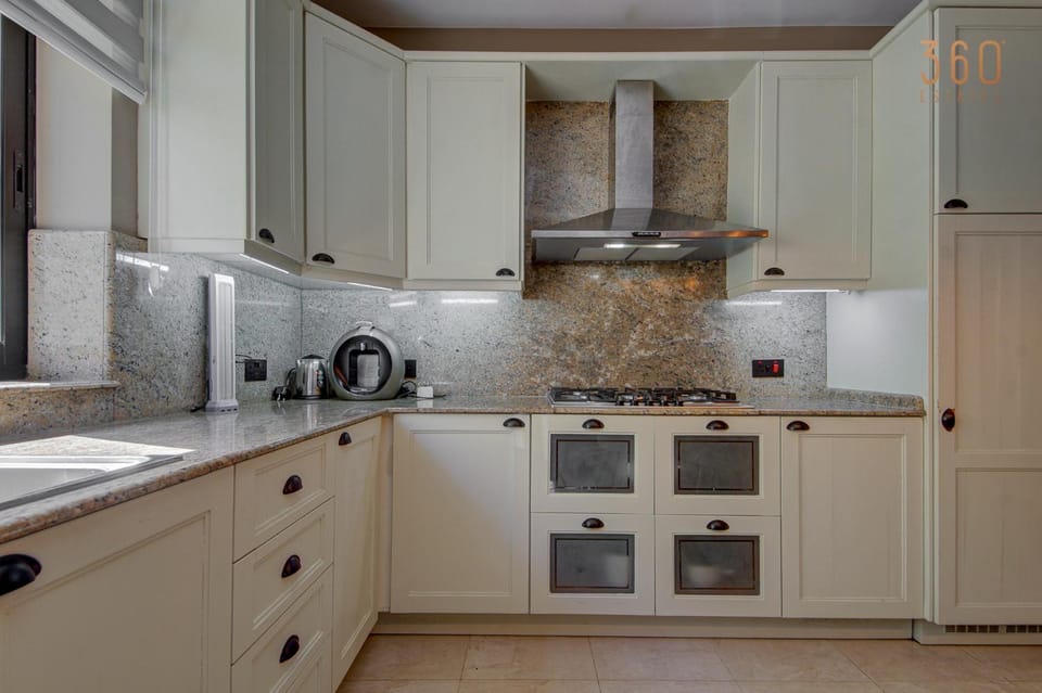 Kitchen or kitchenette, dishwasher, pet friendly