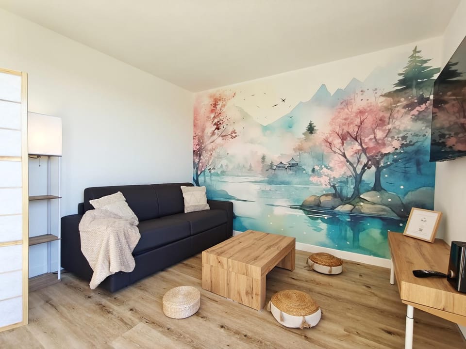 TV and multimedia, Living room, Decorative detail