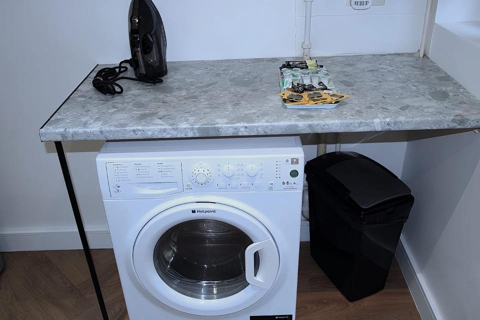 House Sleeps 5 with Garden and Parking House in The Royal Town of Sutton Coldfield