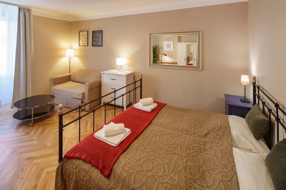 Bed, Seating area, Bedroom, towels